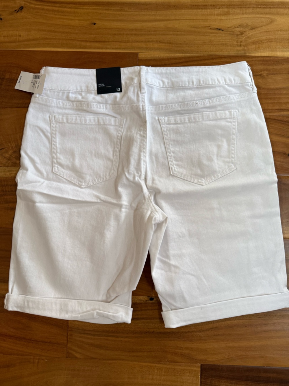 Ricki's White Womens Bermuda Shorts - Picture 2 of 4